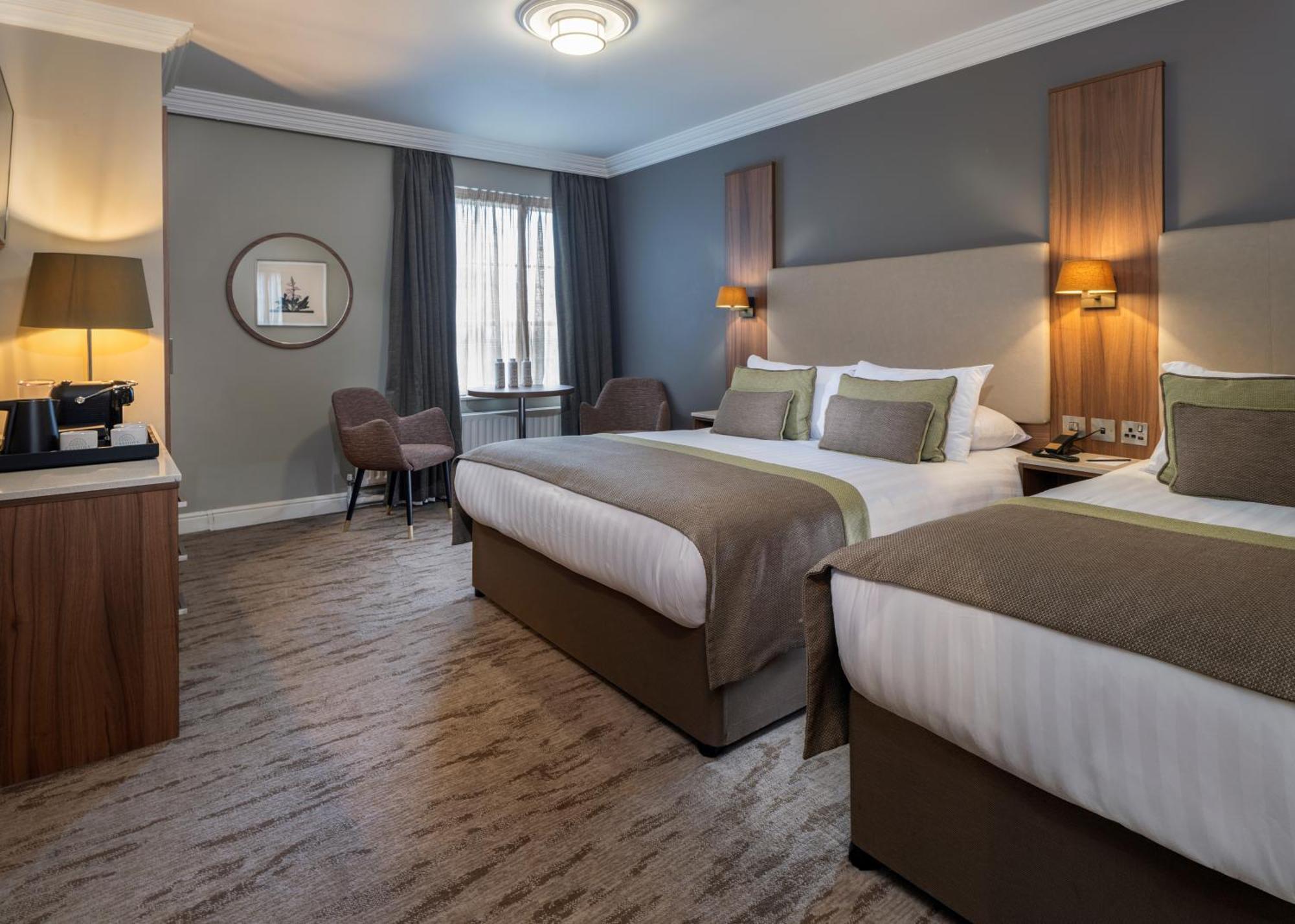 Triple Room,1739364745:JPEG